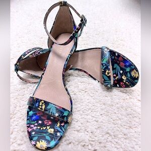 Halogen Floral Pattern Women's Open Toe Heels Dressy Sandals size 9